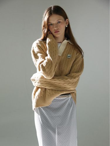 Cable collar knit_beige - adit - Modalova