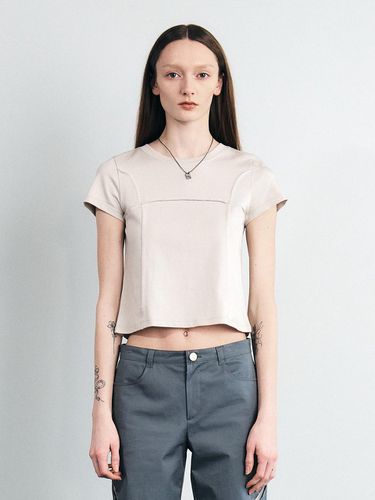 SIGNATURE RAW CUT CROPPED SHORT SLEEVE TOP - SEALOT - Modalova