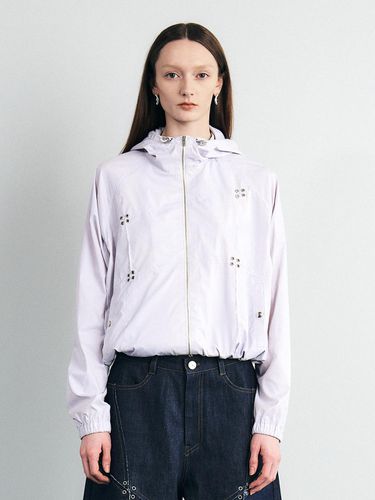 LIGHTWEIGHT SIGNATURE RAW CUT EYELET WINDBREAKER ( - SEALOT - Modalova