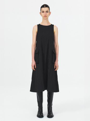 CRINKLE HEAVY NYLON SLEEVELESS LONG DRESS () - SEALOT - Modalova