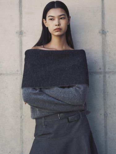 Wool Off-shoulder Adjustable Sweater - INSTANTFUNK - Modalova