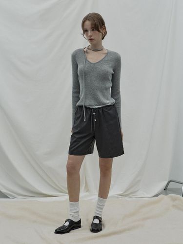 Layered bermuda pants_gray - adit - Modalova