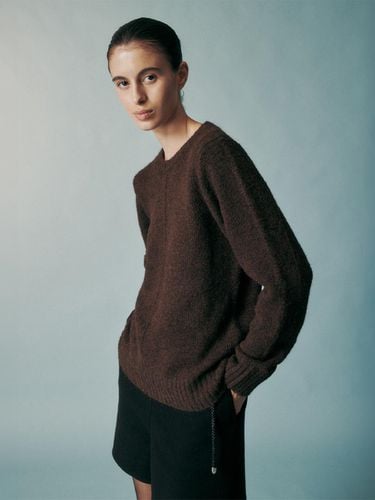 Wool Blend Vertical Stitch Knit Top [Brown] - RE RHEE - Modalova