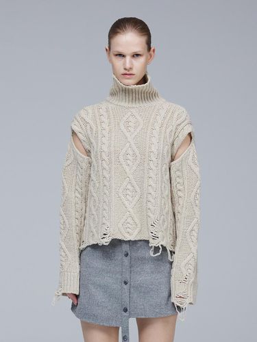 Twisted turtleneck damaged knitwear - MMAM - Modalova