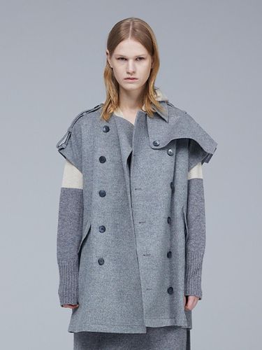 Signature wool sleeveless half trench coat - MMAM - Modalova