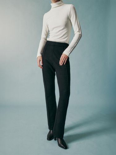 BLEND BOOTCUT KNIT PANTS BLACK - RE RHEE - Modalova