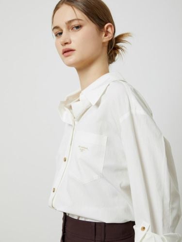 Overfit Logo Embroidered Patch Pocket Shirt [Beige] (C243PSC021) - CC collect - Modalova