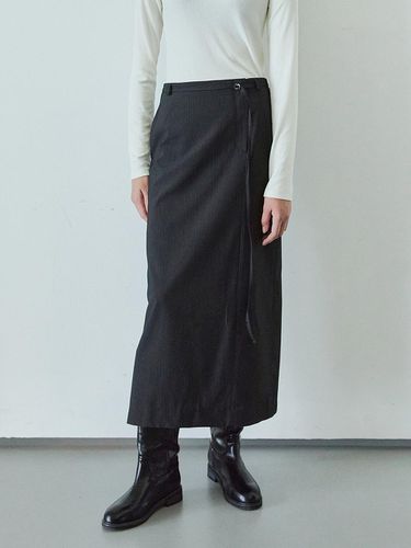 STRIPE LONG SKIRTS WITH BELT / - Ihr - Modalova