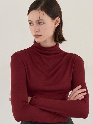 Draped Pleated Wool Turtleneck T-shirt [Rose] (amr1959) - Amour moier - Modalova