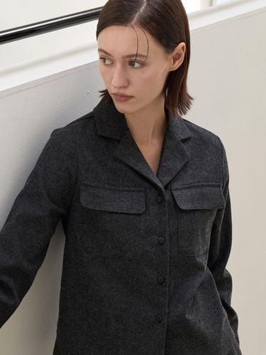 Wool Pocket Collar Shirt [Charcoal] (amr1968) - Amour moier - Modalova