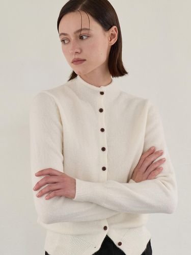 Snug Button Ribbed Knit Cardigan [Ivory] (amr1974) - Amour moier - Modalova