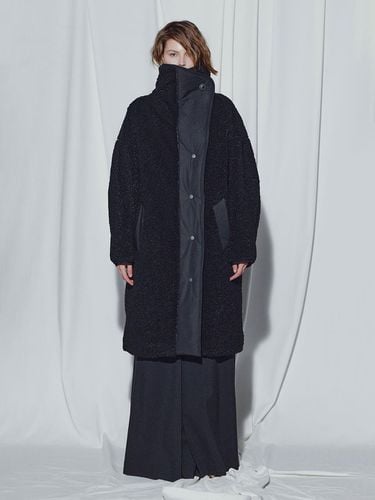 OVERSIZE FUNNEL NECK TEDDY COAT - MUNN - Modalova