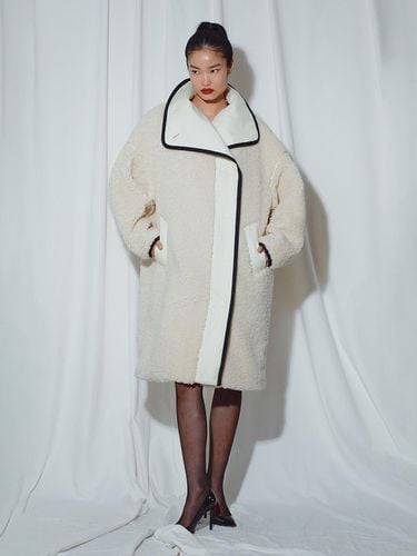 OVERSIZE FUNNEL NECK TEDDY COAT - MUNN - Modalova