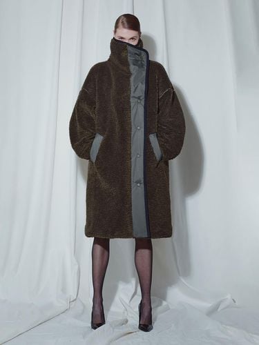 OVERSIZE FUNNEL NECK TEDDY COAT - MUNN - Modalova