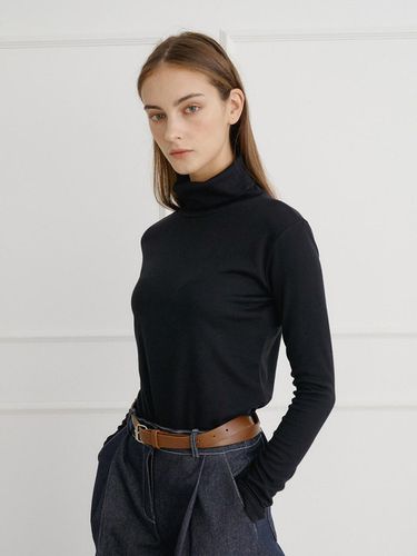 Basic Turtleneck Top_black [T44] - bibyseob - Modalova