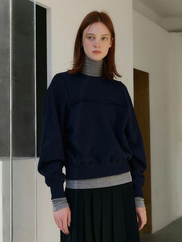 Puff sleeve sweatshirt (2color) - HUNCH - Modalova