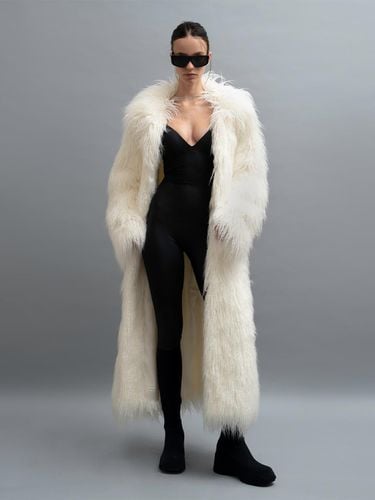 LONG HAIR BELTED FUR COAT - Porta - Modalova