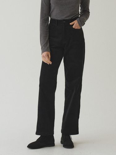 Corduroy Straight Pants_Black - Tillber - Modalova