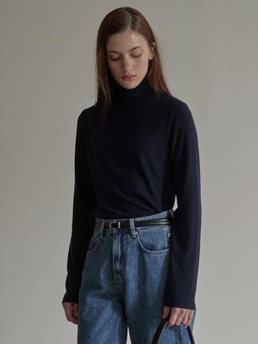 Ribbed turtleneck top - Navy - BEMUSE MANSION - Modalova