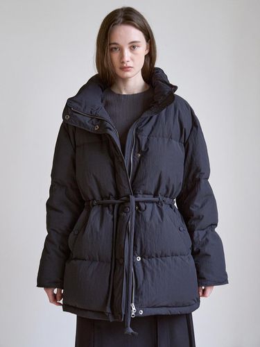 Pretzel Down Coat (Black) - J`ASP - Modalova