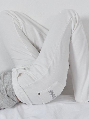 GLEAM BOOTCUT LOUNGE PANTS (White) - L’EGARNET - Modalova