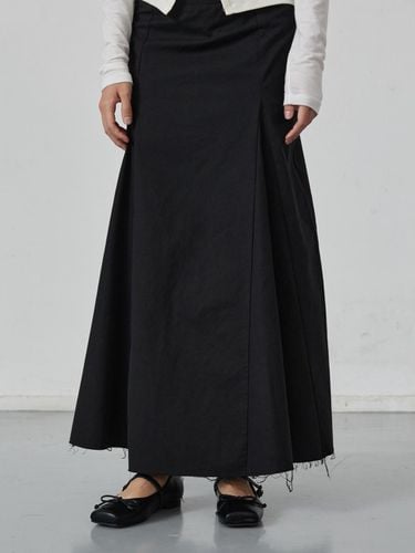 WASHED COTTON MAXI SKIRT (Black) - L’EGARNET - Modalova