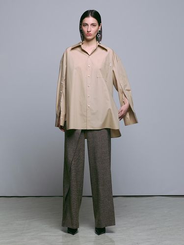 BEIGE OVERSIZED MULTI PLACKET SHIRT - MUNN - Modalova