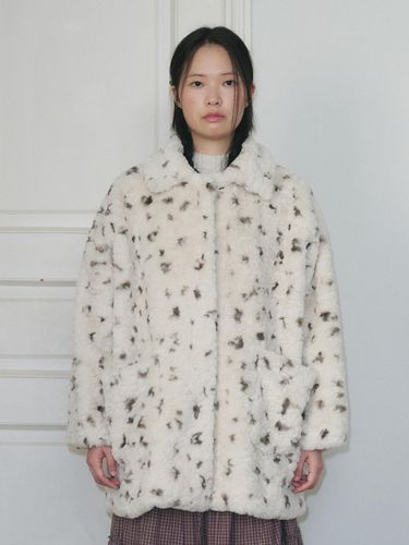 COOKIES FUR HALF COAT, CREAM - FUNFROMFUN - Modalova