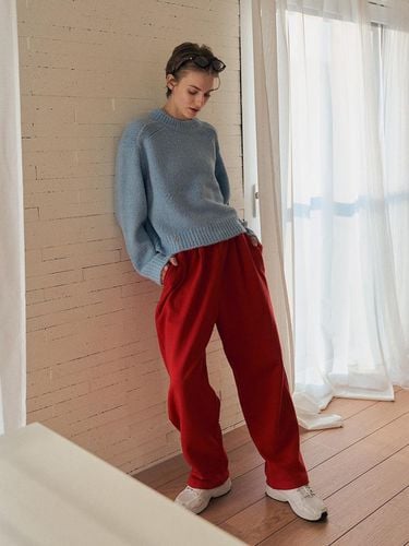 Embroidered jogger pants (Red) - RAPHAEL - Modalova