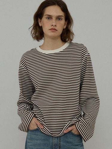 Double Layer Loose Fit Stripe T-shirt [Brown] - L’EAU - Modalova