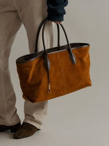 Soft Spacious Suede Shoulder Bag - MangoManyPlease - Modalova