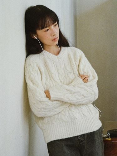 Cable Pattern V-neck Knit Sweater - MangoManyPlease - Modalova