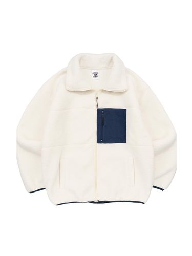 High Neck Boa Fleece Jacket [White] - POLYGRAM - Modalova