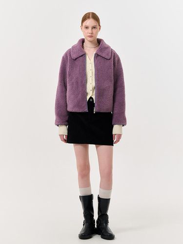 Two-way Boucl Fur Shearling Jacket [PURPLE] (WBD4L07510) - GENERAL IDEA - Modalova