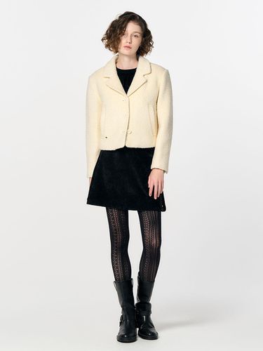 Wool Boucle Short Drop Shoulder Jacket [beige] (WBD4L09517) - GENERAL IDEA - Modalova