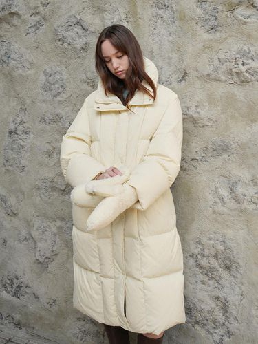 High-neck Oversized Down Jacket (NEP4WHB09_9C) - on&on - Modalova