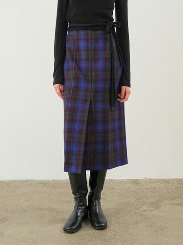 H-line Wool-blend Check Skirt (NEW4WSA49) - on&on - Modalova