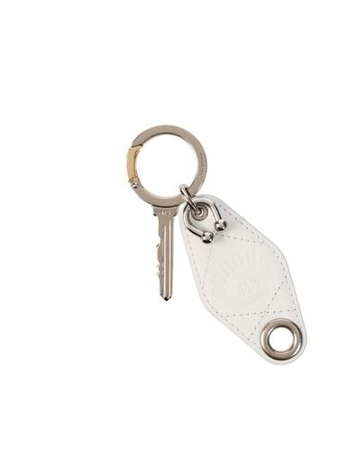 Punk Leather Key-Shaped Charm [Beige] - vunque - Modalova