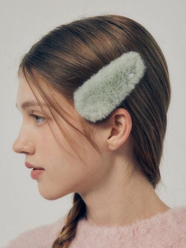 Fur Side Hairpin (GREEN) - mellotory - Modalova