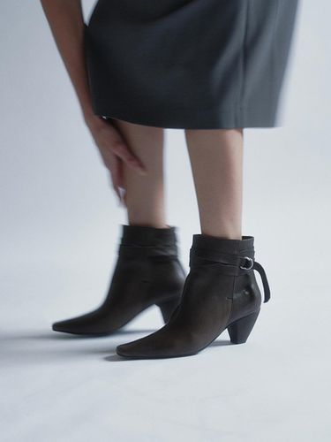 Vintage Square-Toe Ankle Boots [Brown] - pieton - Modalova