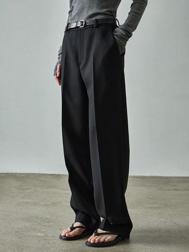 Timeless Tapered Pants_black - FACADE PATTERN - Modalova