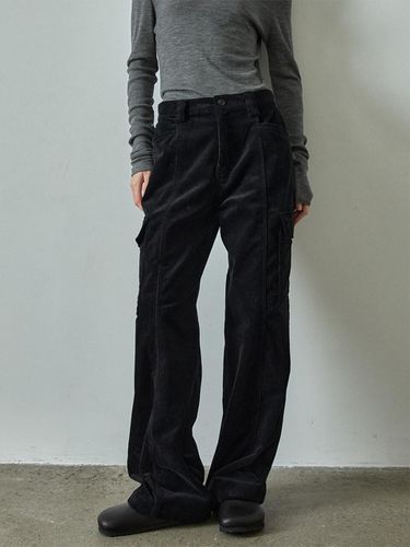 Corduroy Cargo Relaxed Fit Pants [] - FACADE PATTERN - Modalova