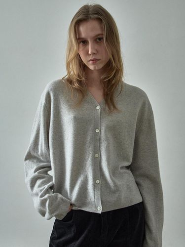 Cashmere V-neck Cardigan_light grey - FACADE PATTERN - Modalova