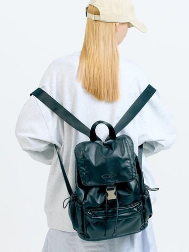 OP] LEATHER BUCKLE STRAP BACKPACK - Ocean Pacific - Modalova