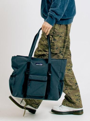 OP] LABEL BIG SHOULDER BAG [2 COLOR] - Ocean Pacific - Modalova