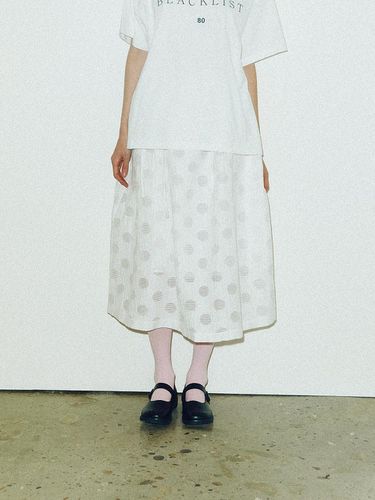 DOT Jacquard Flared Skirt (White) - KOOKEESEE - Modalova