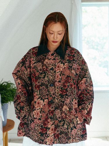 Flower Jacquard Half Jacket (wine) - KOOKEESEE - Modalova