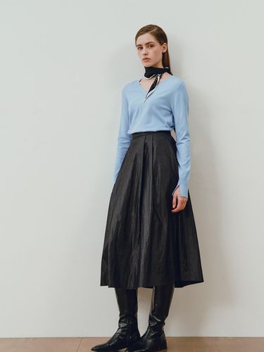 Pintuck flared nylon long skirt (VJSAI2304) - ISABEY - Modalova