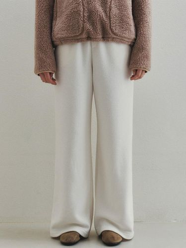 Easy Wide Boucle Sweat Pants (Ivory) - Neev - Modalova