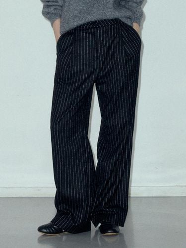 Wool Blend Pin Stripe One tuck Trousers_CTB534 (3c - CITTA - Modalova